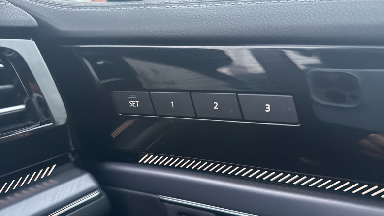 Volkswagen Touareg 3.0 V6 TDI 4Motion 286 Black Edition 5dr Tip Auto Diesel Estate